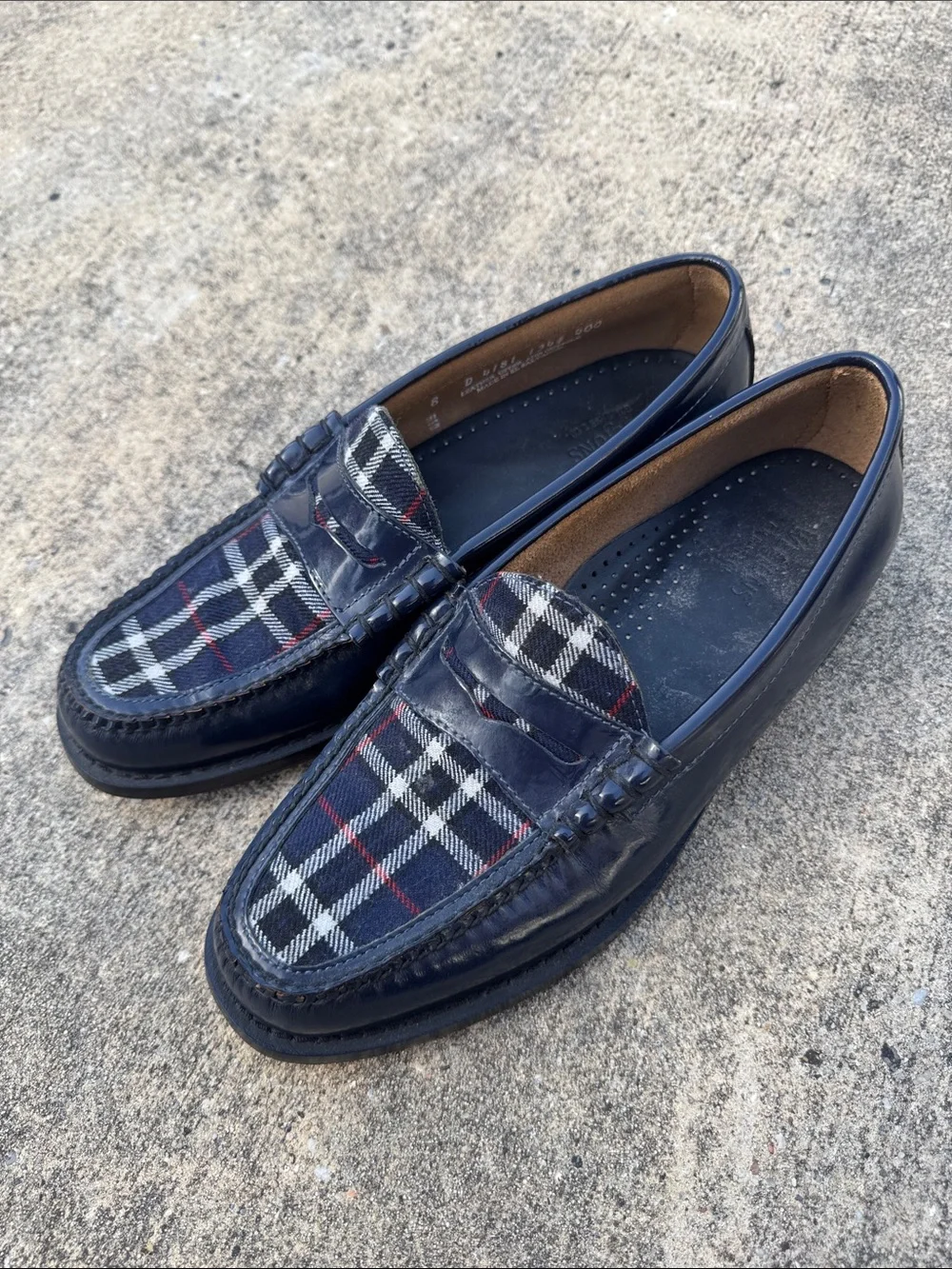 G.H. Bass & Co. Navy Patent Leather Larson Plaid Weejun Loafers 8D